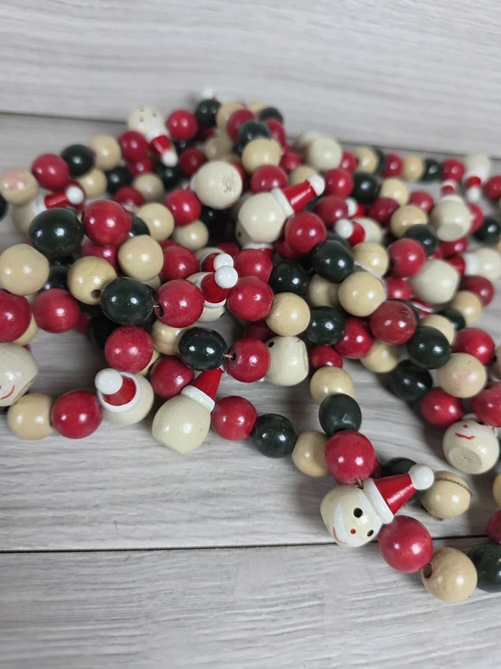Set Painted Wooden Bead Garlands w Santa Heads Folk Art Holiday Primitive SU44